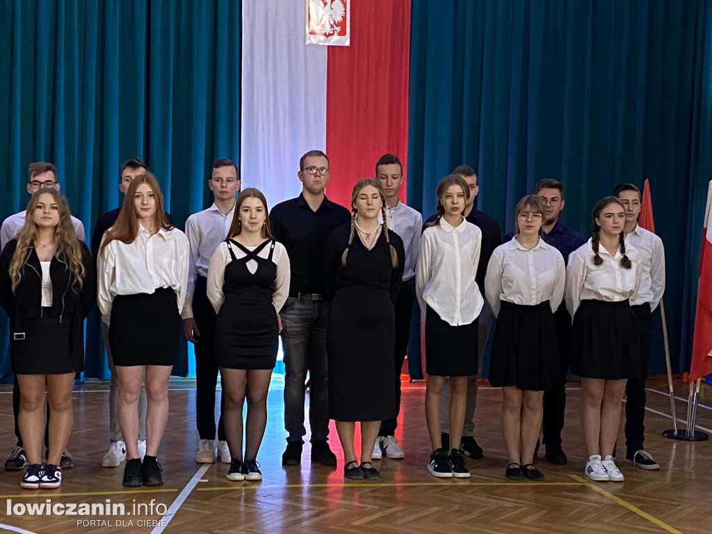 Narodowe Święto Niepodległości w szkole na Blichu