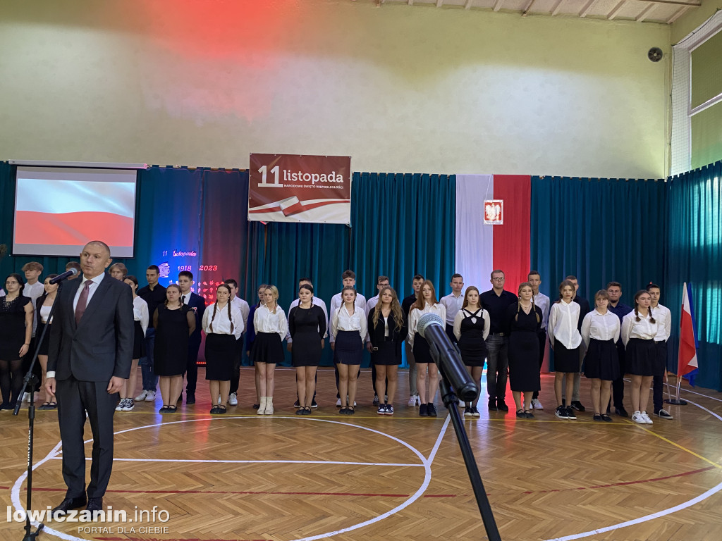 Narodowe Święto Niepodległości w szkole na Blichu