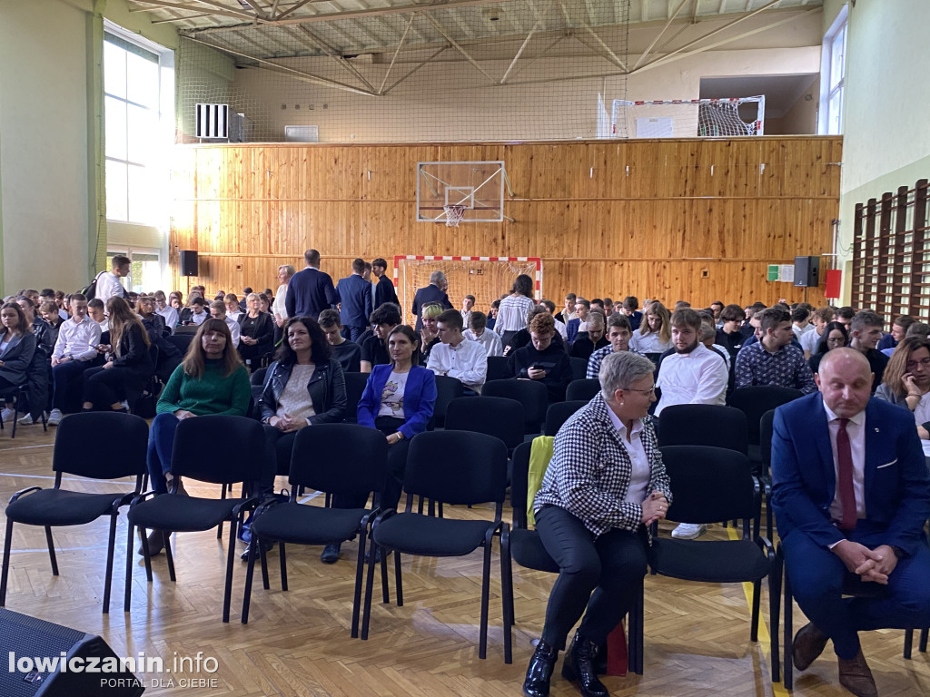Narodowe Święto Niepodległości w szkole na Blichu