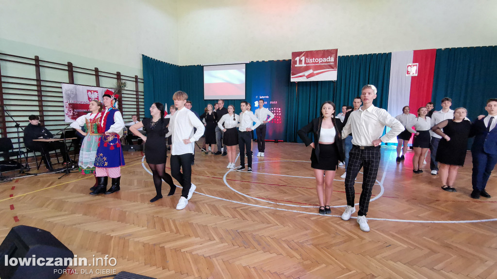 Narodowe Święto Niepodległości w szkole na Blichu