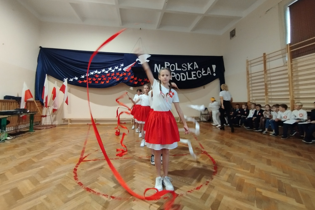 Akademia z okazji Dnia Niepodległości w SP 1