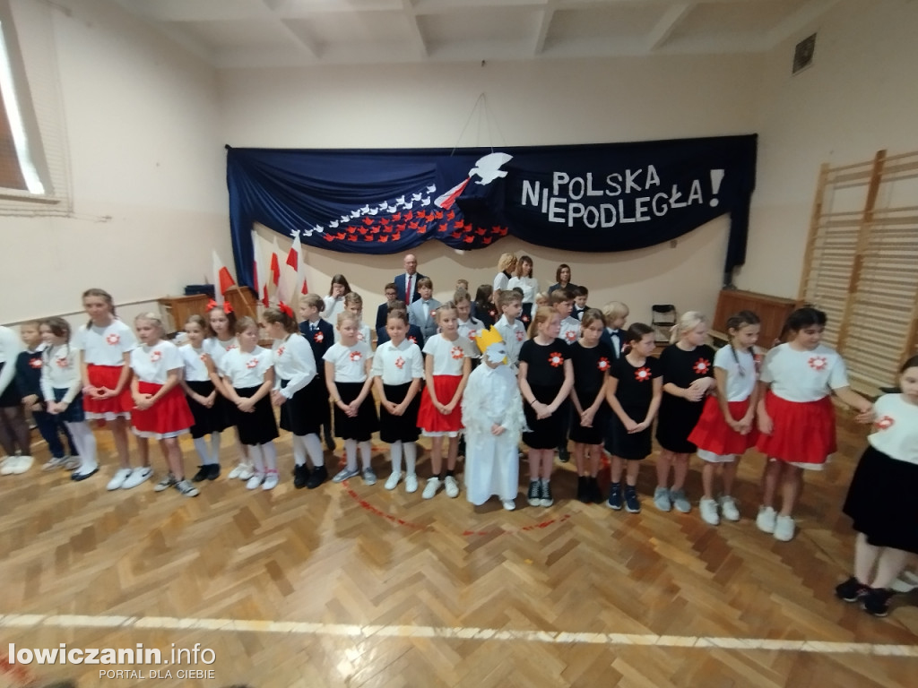 Akademia z okazji Dnia Niepodległości w SP 1