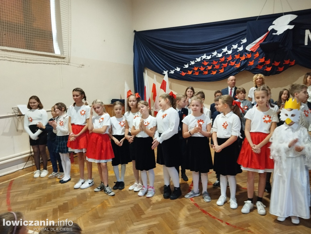 Akademia z okazji Dnia Niepodległości w SP 1