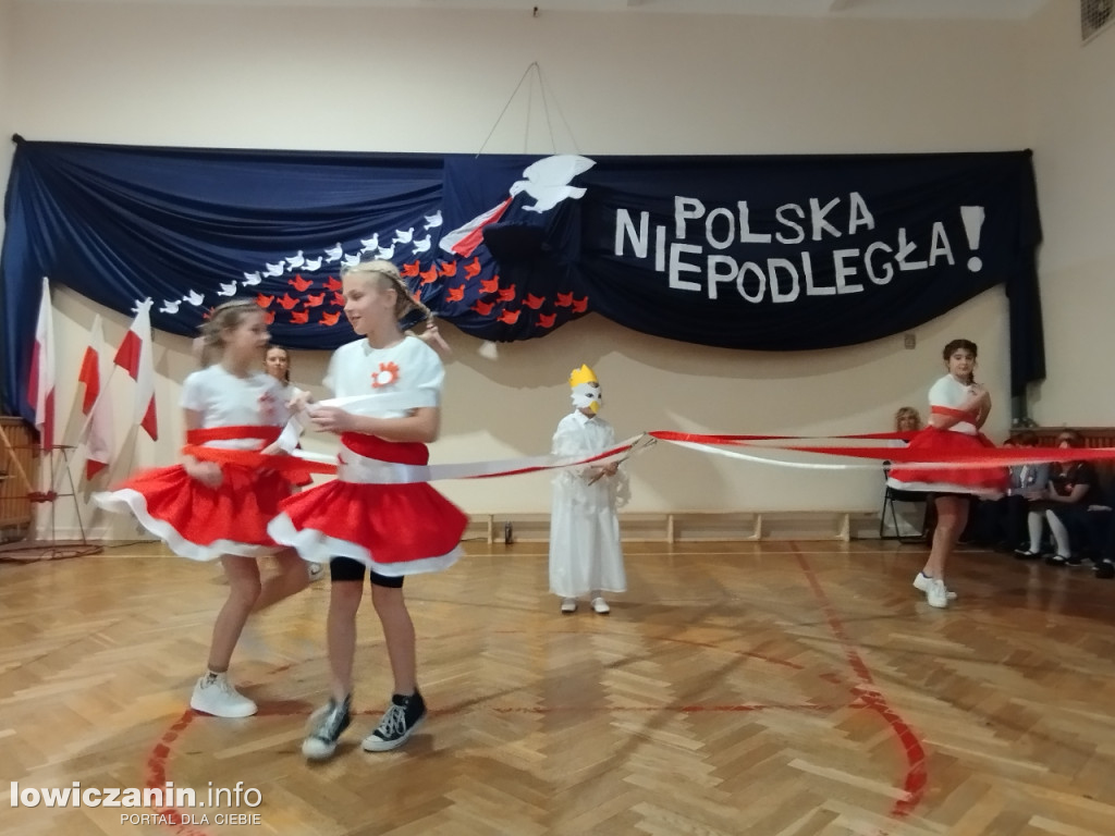Akademia z okazji Dnia Niepodległości w SP 1