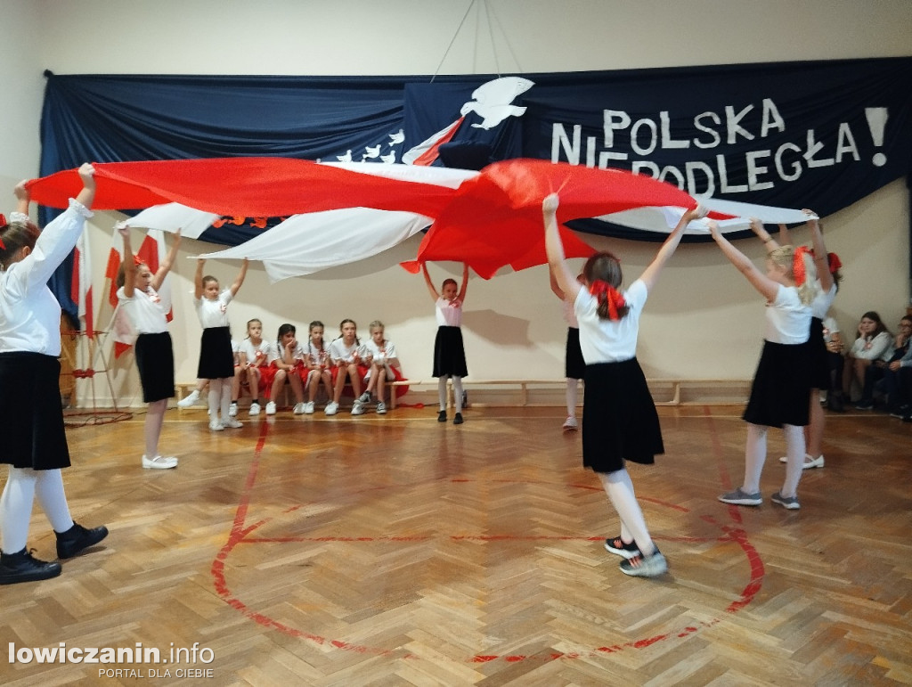 Akademia z okazji Dnia Niepodległości w SP 1