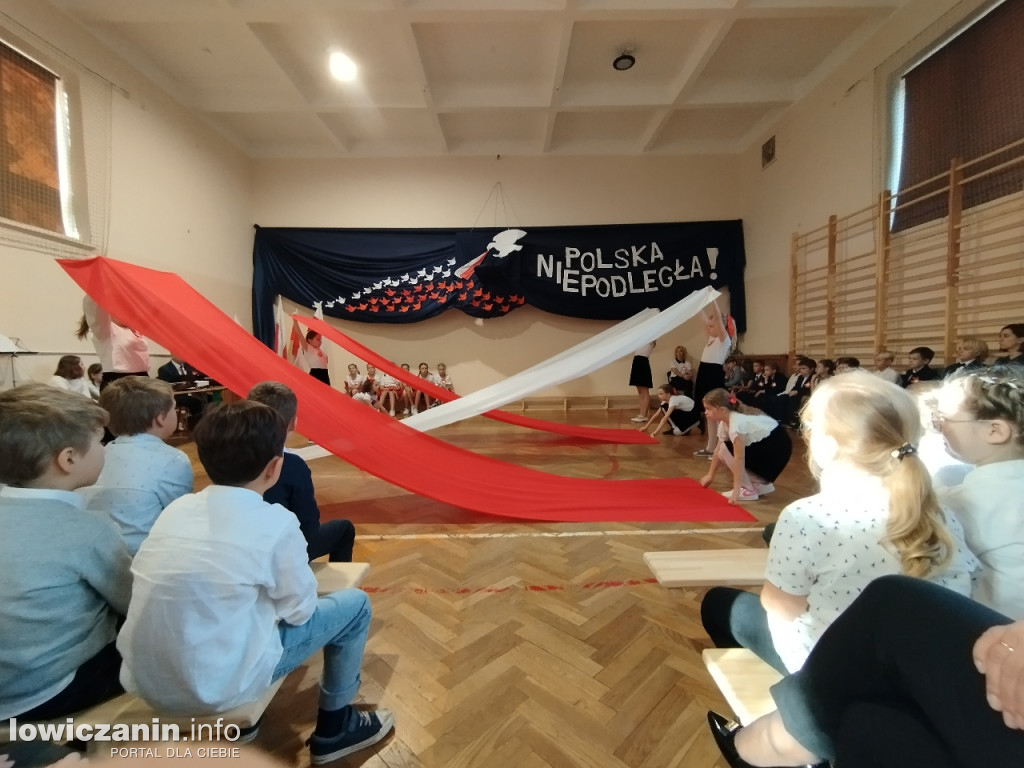 Akademia z okazji Dnia Niepodległości w SP 1