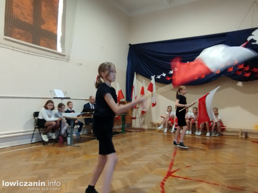 Akademia z okazji Dnia Niepodległości w SP 1