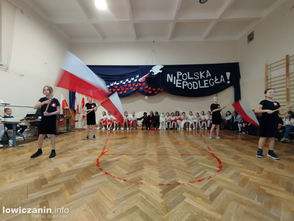 Akademia z okazji Dnia Niepodległości w SP 1