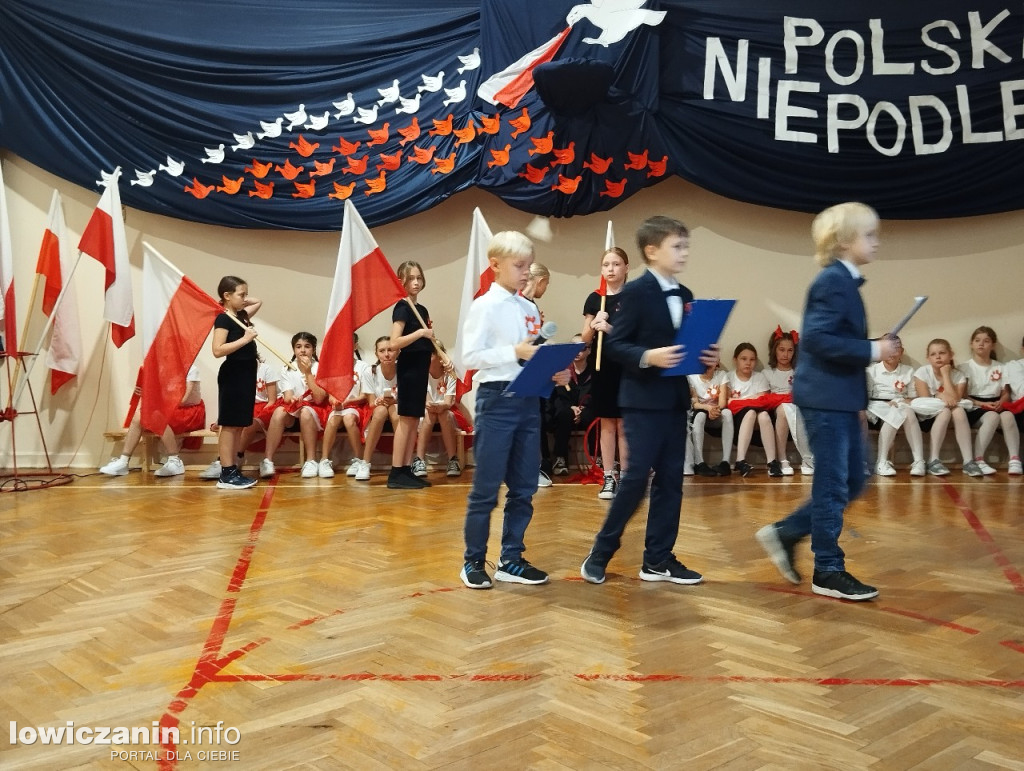 Akademia z okazji Dnia Niepodległości w SP 1