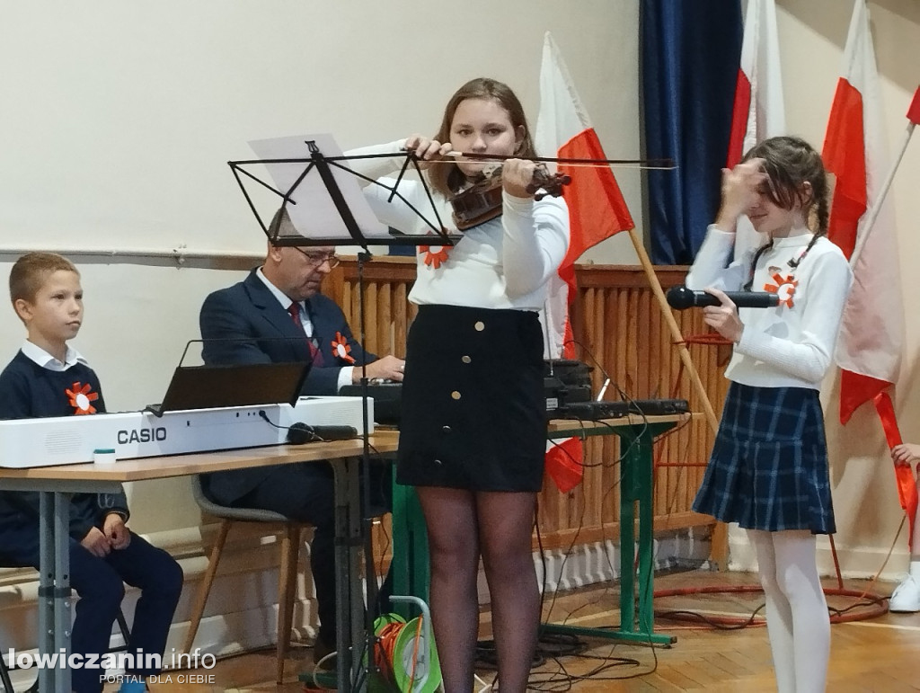 Akademia z okazji Dnia Niepodległości w SP 1