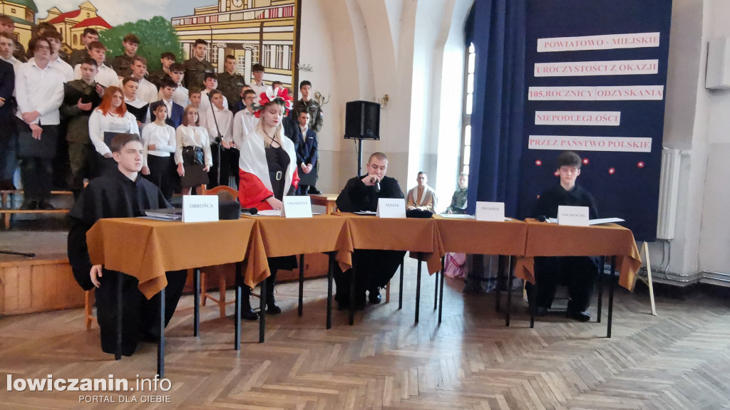 105. rocznica odzyskania przez Polskę Niepodległości i święto szkoły ZST w Łowiczu