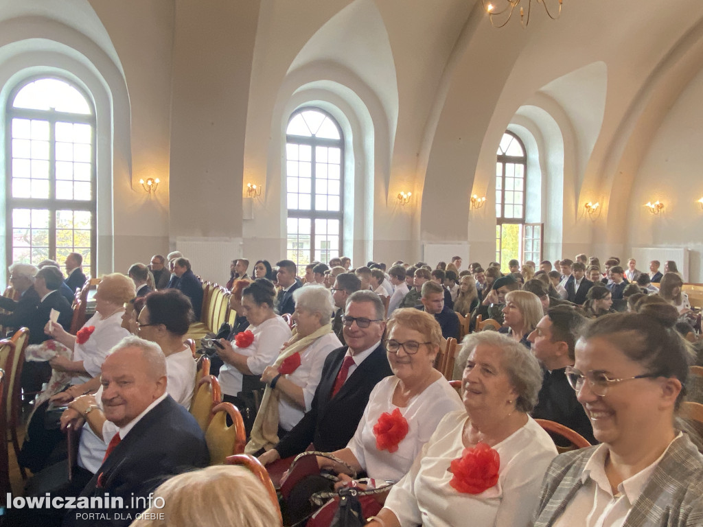 105. rocznica odzyskania przez Polskę Niepodległości i święto szkoły ZST w Łowiczu