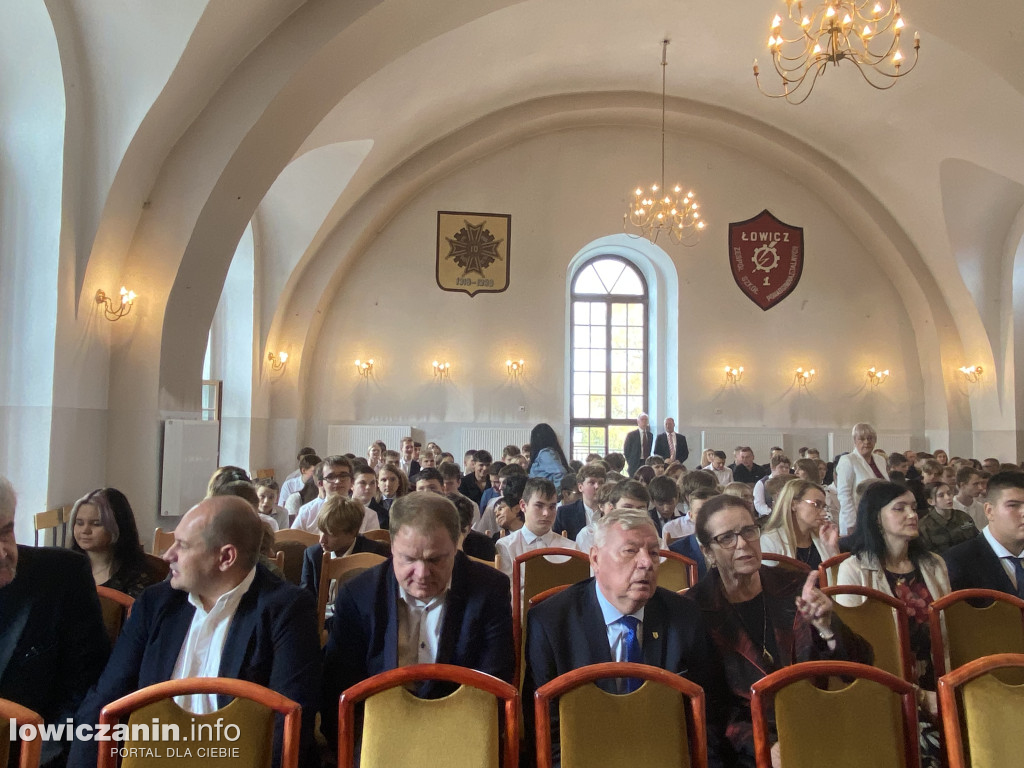 105. rocznica odzyskania przez Polskę Niepodległości i święto szkoły ZST w Łowiczu