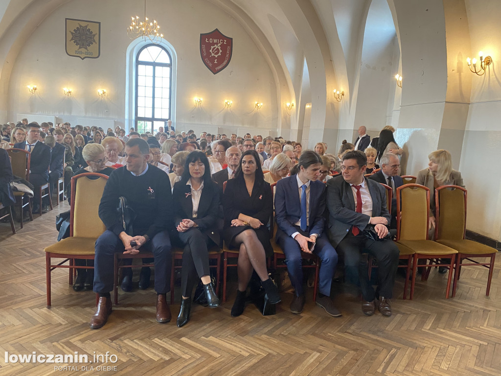 105. rocznica odzyskania przez Polskę Niepodległości i święto szkoły ZST w Łowiczu