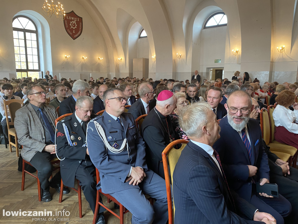 105. rocznica odzyskania przez Polskę Niepodległości i święto szkoły ZST w Łowiczu