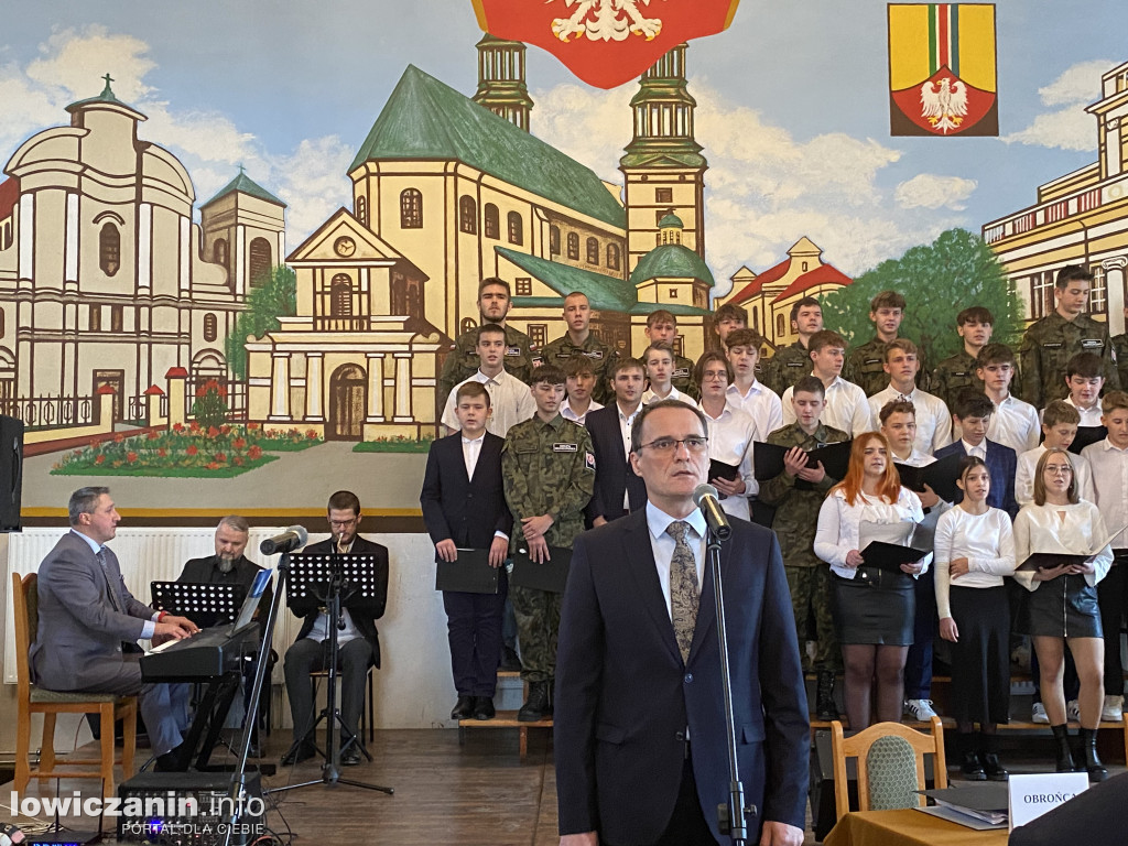 105. rocznica odzyskania przez Polskę Niepodległości i święto szkoły ZST w Łowiczu