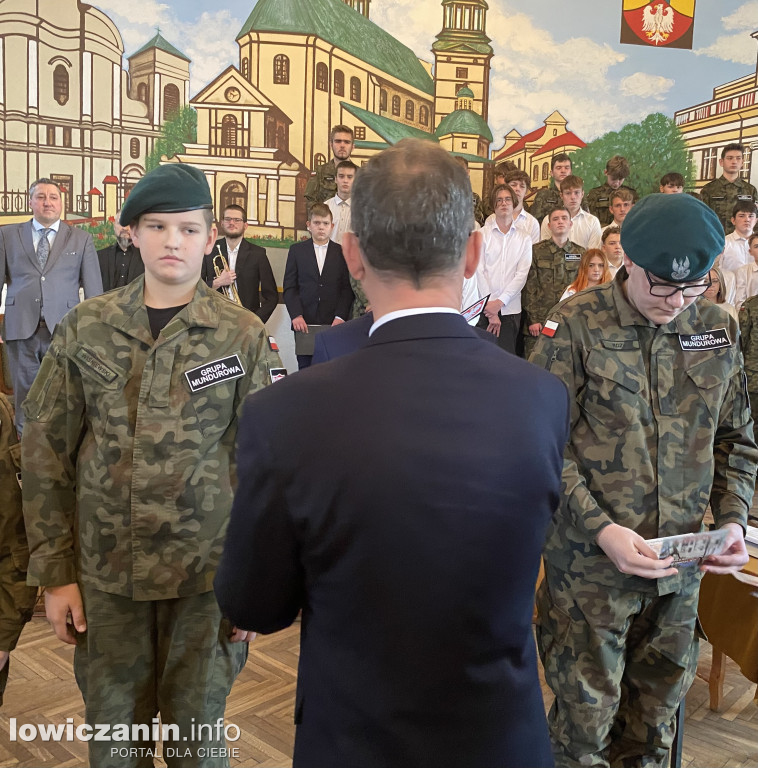 105. rocznica odzyskania przez Polskę Niepodległości i święto szkoły ZST w Łowiczu