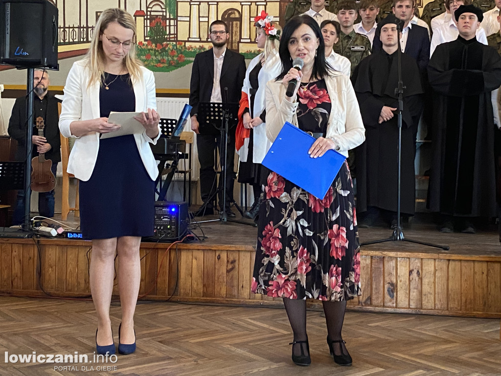 105. rocznica odzyskania przez Polskę Niepodległości i święto szkoły ZST w Łowiczu