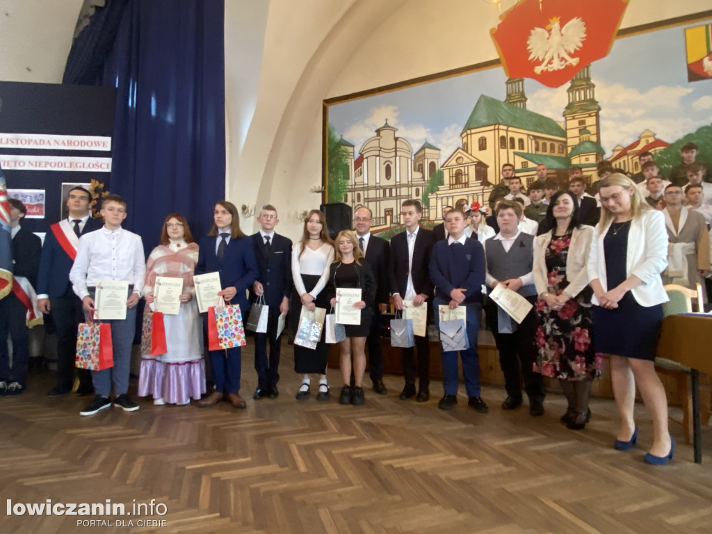 105. rocznica odzyskania przez Polskę Niepodległości i święto szkoły ZST w Łowiczu