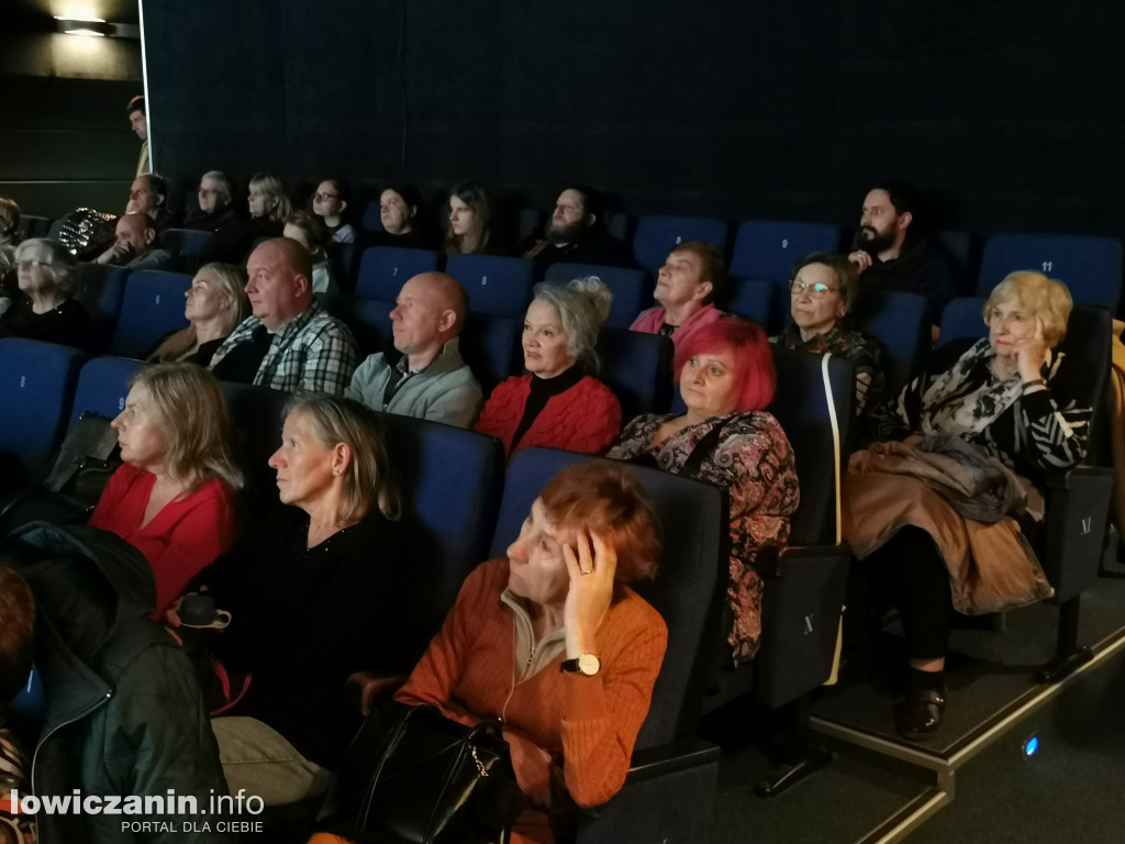 Niemy film z muzyką na żywo w kinie Fenix