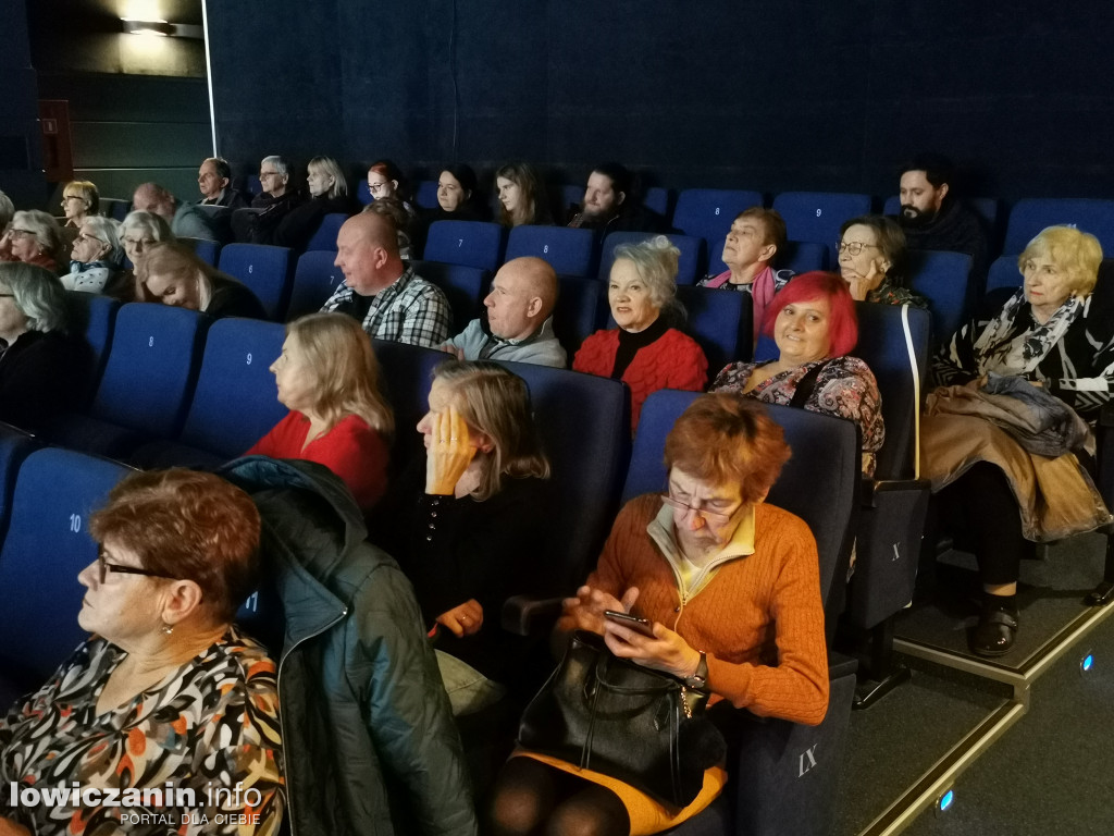 Niemy film z muzyką na żywo w kinie Fenix
