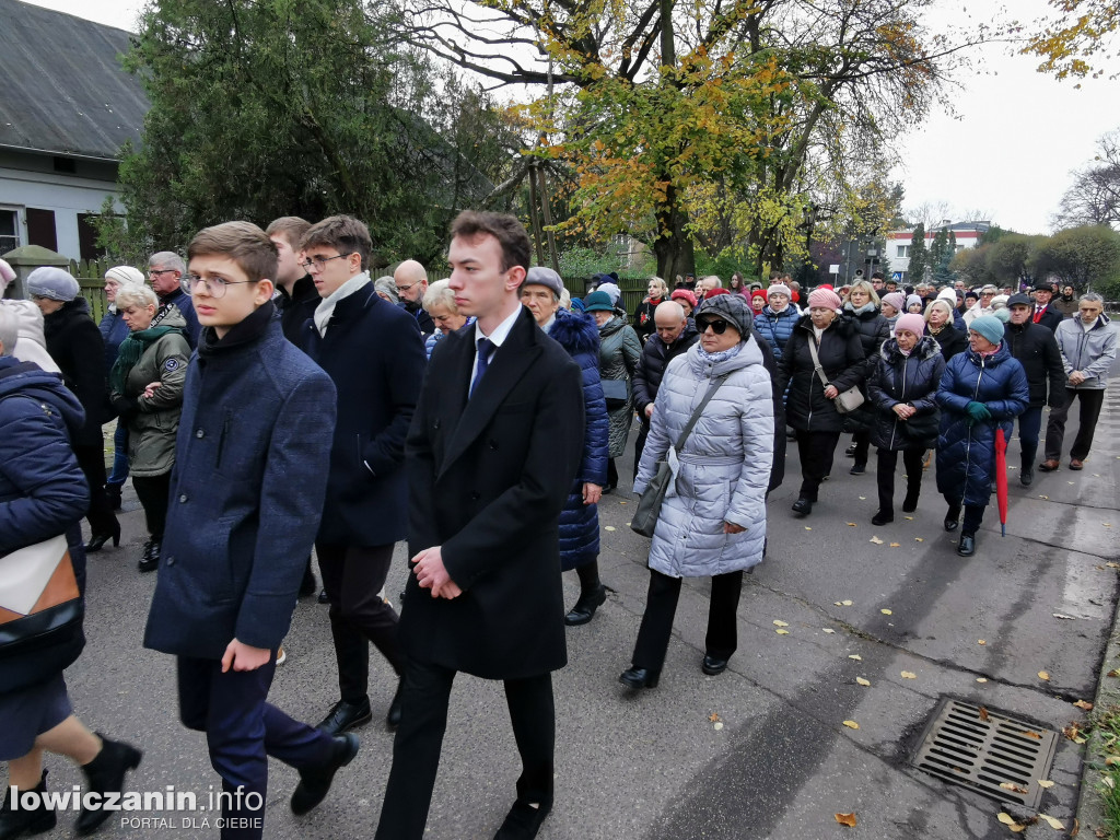 Procesja z relikwiami św. Wiktorii w Łowiczu
