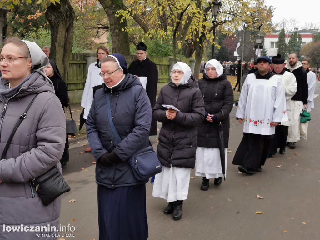 Procesja z relikwiami św. Wiktorii w Łowiczu
