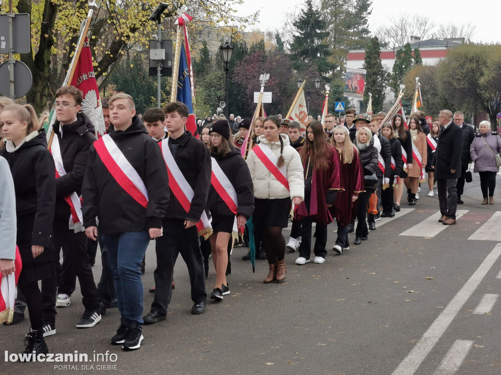 Procesja z relikwiami św. Wiktorii w Łowiczu