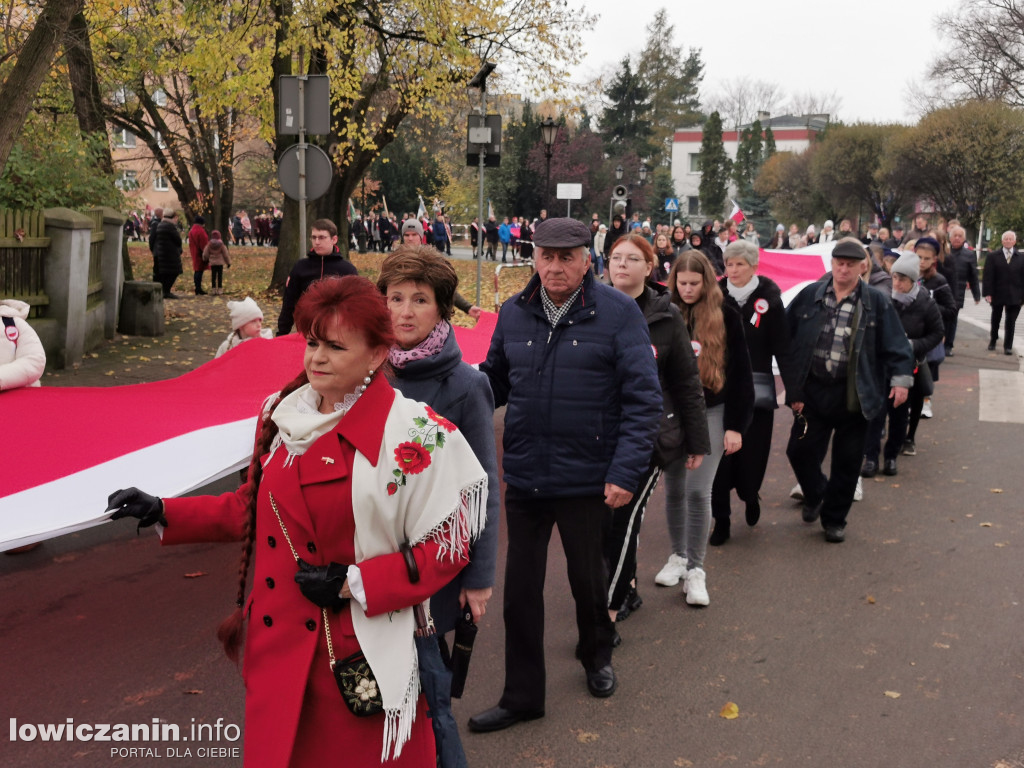 Procesja z relikwiami św. Wiktorii w Łowiczu