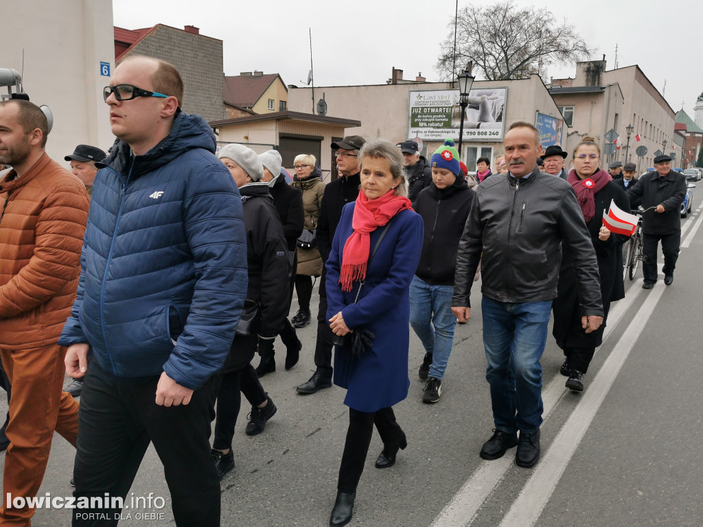 Procesja z relikwiami św. Wiktorii w Łowiczu