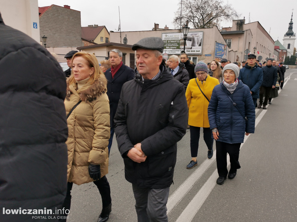 Procesja z relikwiami św. Wiktorii w Łowiczu