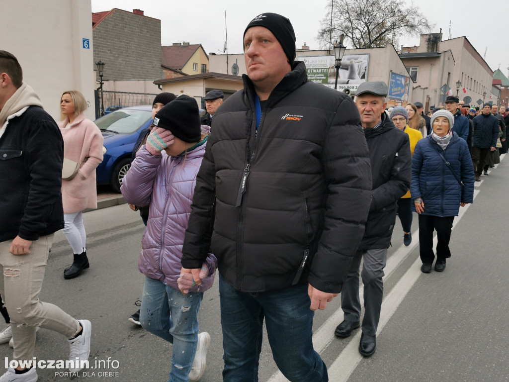 Procesja z relikwiami św. Wiktorii w Łowiczu