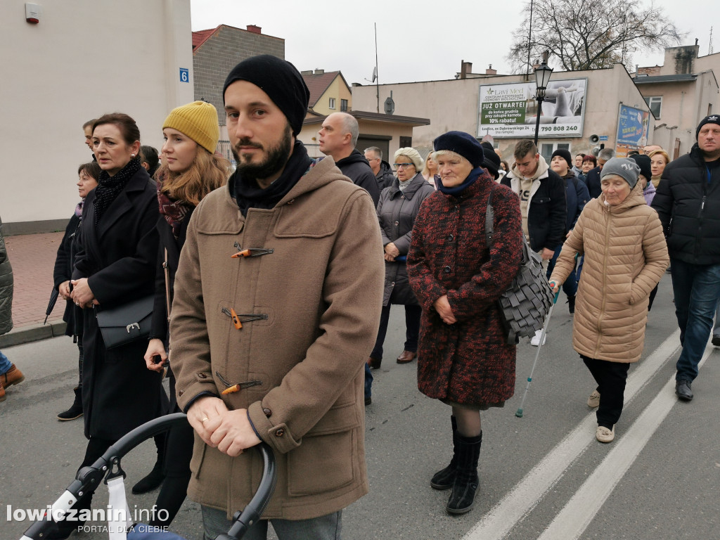 Procesja z relikwiami św. Wiktorii w Łowiczu