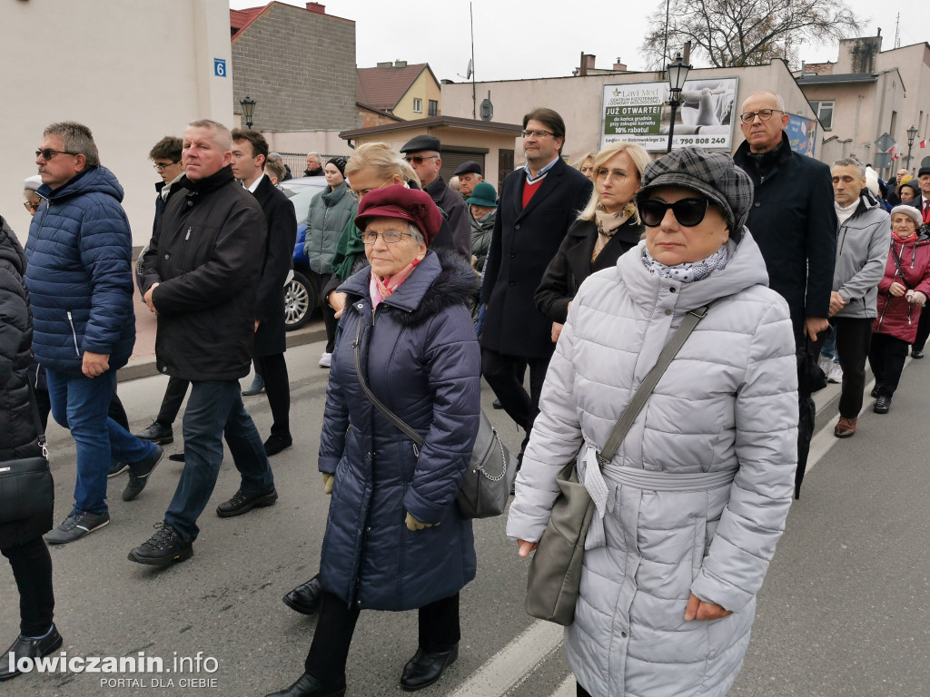 Procesja z relikwiami św. Wiktorii w Łowiczu