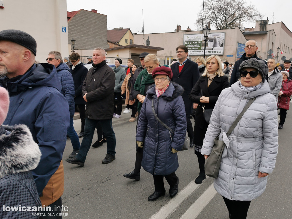 Procesja z relikwiami św. Wiktorii w Łowiczu