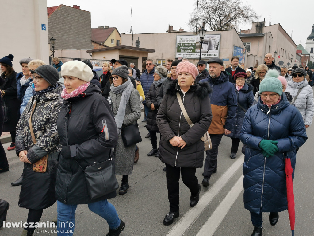 Procesja z relikwiami św. Wiktorii w Łowiczu