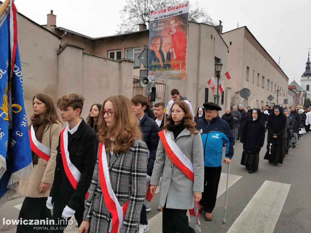Procesja z relikwiami św. Wiktorii w Łowiczu