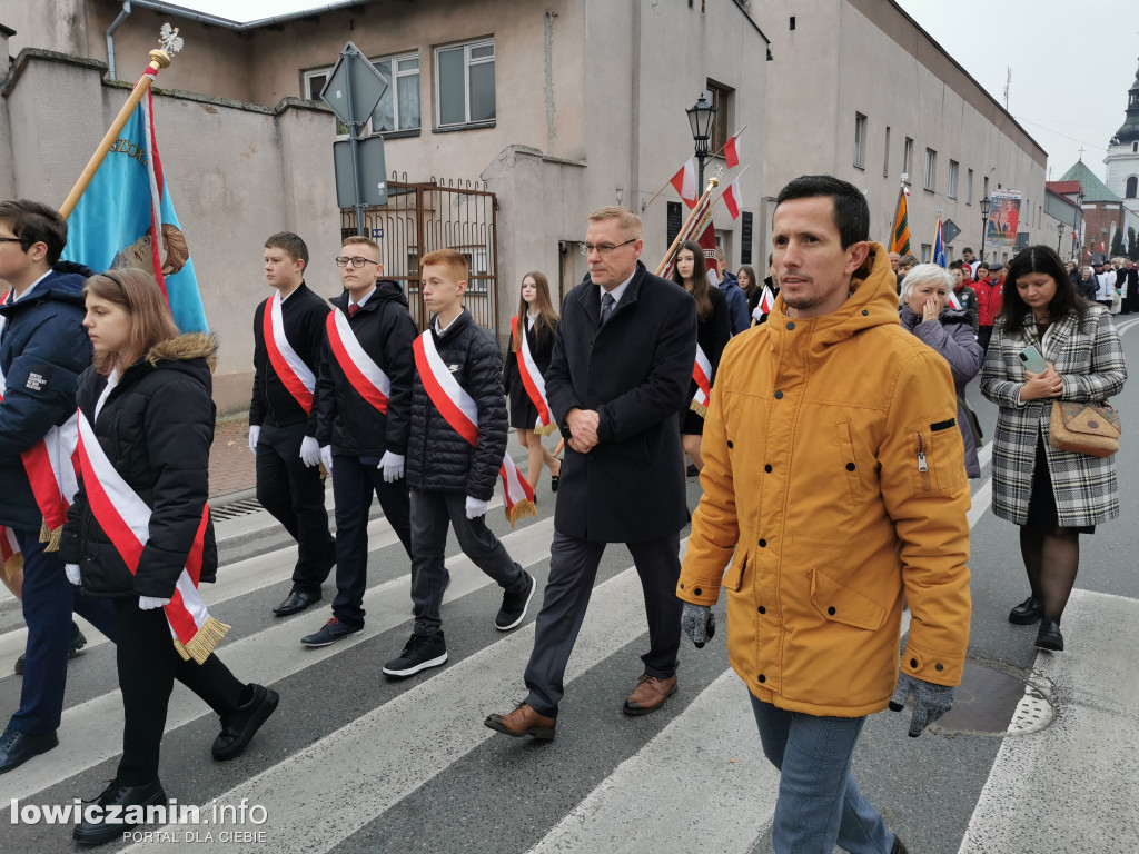 Procesja z relikwiami św. Wiktorii w Łowiczu
