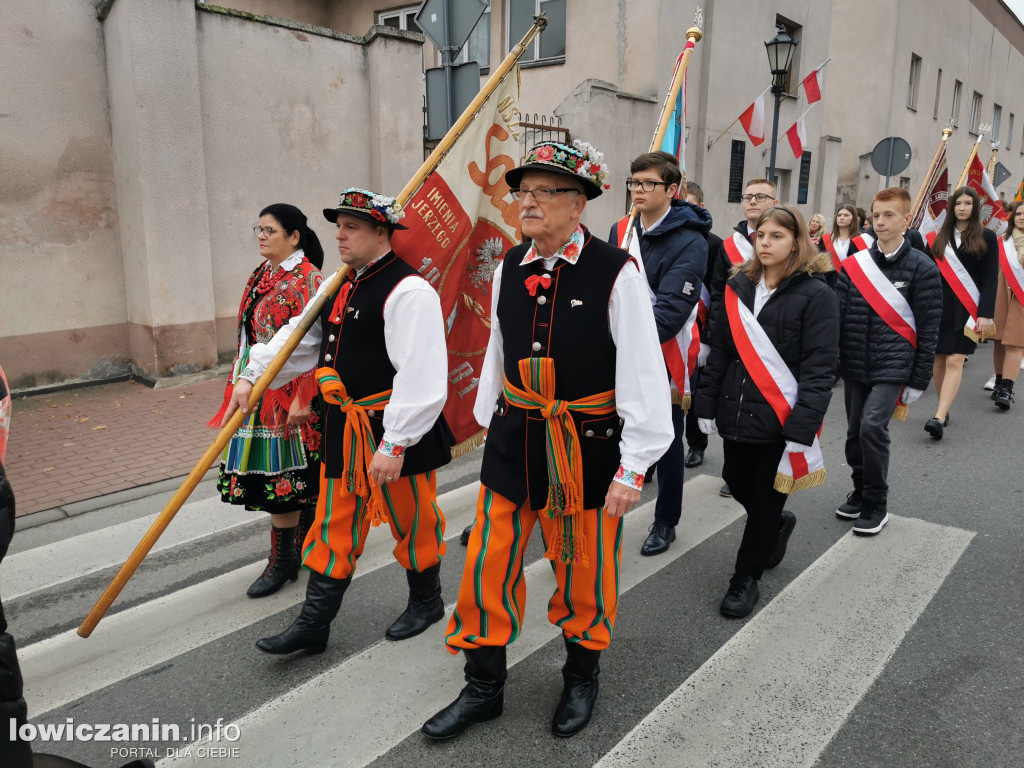 Procesja z relikwiami św. Wiktorii w Łowiczu