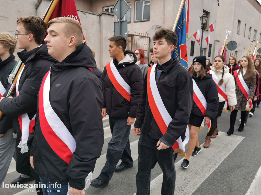 Procesja z relikwiami św. Wiktorii w Łowiczu