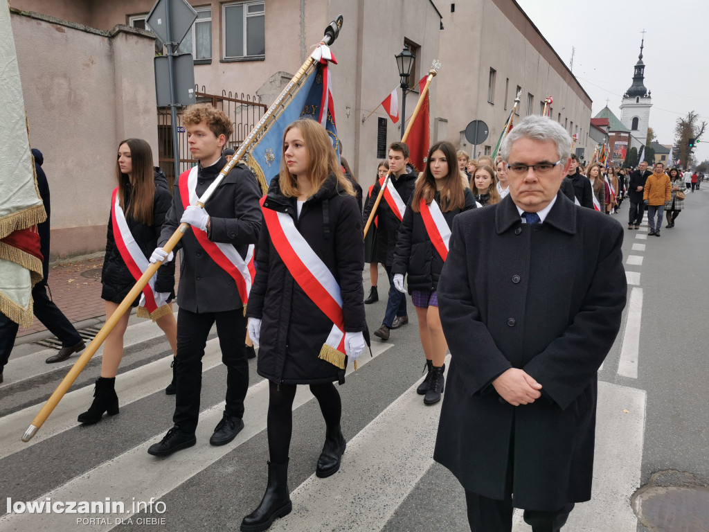 Procesja z relikwiami św. Wiktorii w Łowiczu