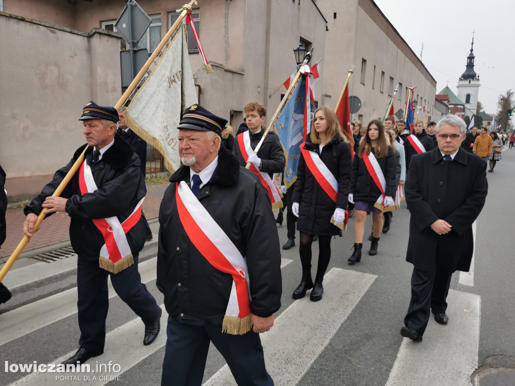 Procesja z relikwiami św. Wiktorii w Łowiczu