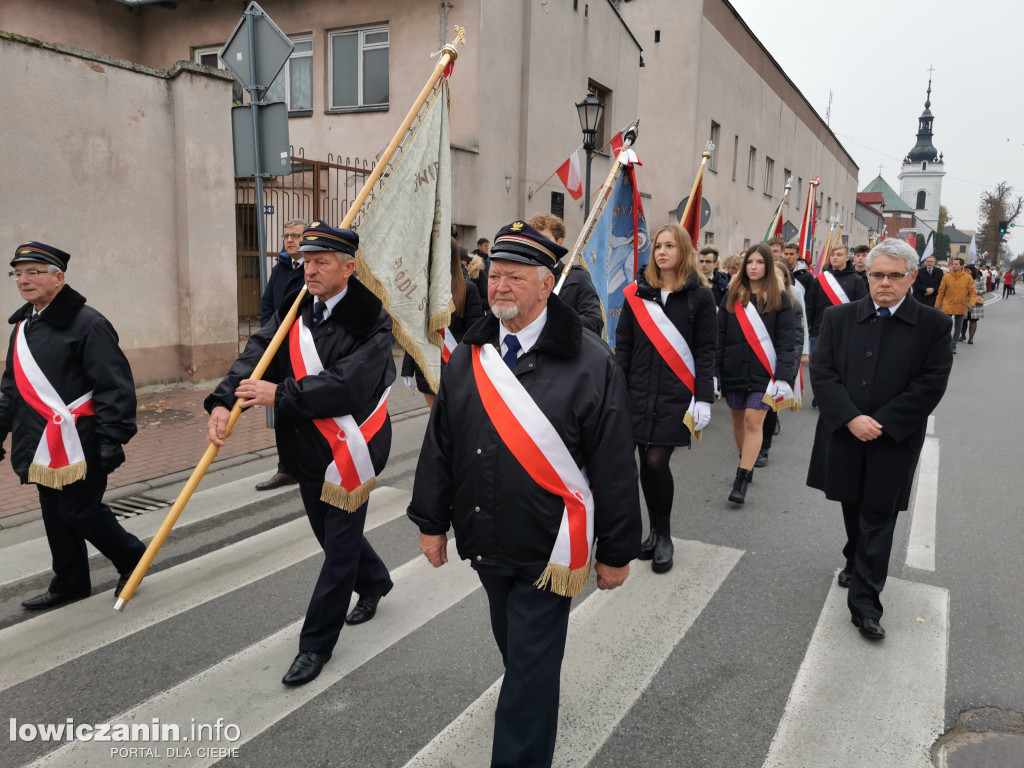 Procesja z relikwiami św. Wiktorii w Łowiczu