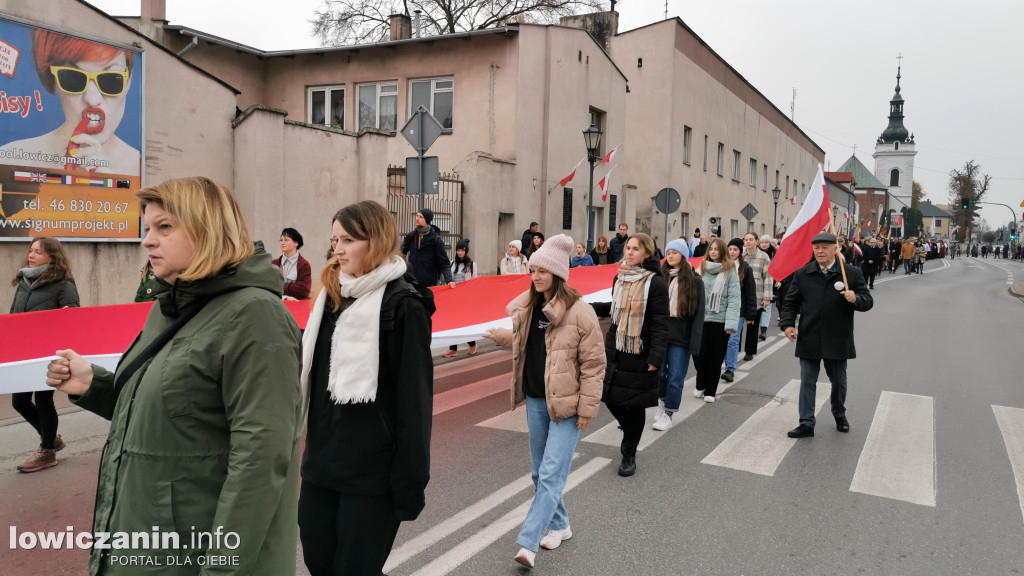 Procesja z relikwiami św. Wiktorii w Łowiczu