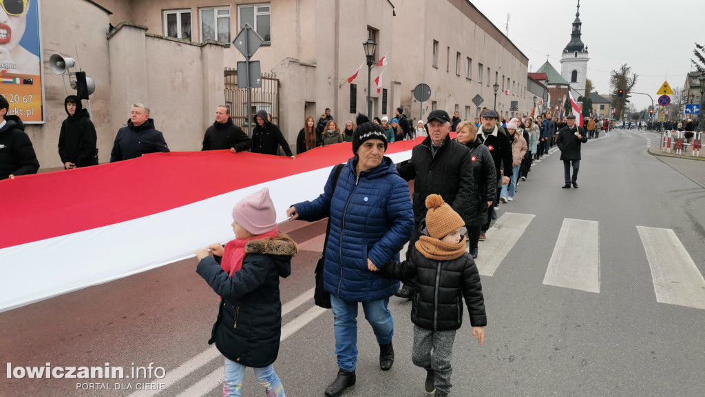 Procesja z relikwiami św. Wiktorii w Łowiczu