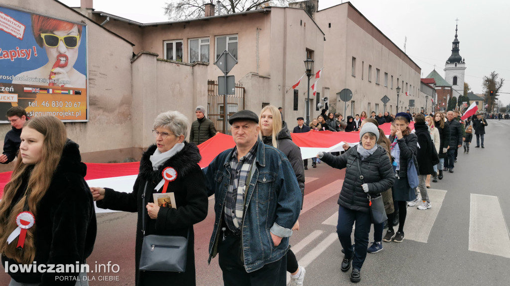 Procesja z relikwiami św. Wiktorii w Łowiczu