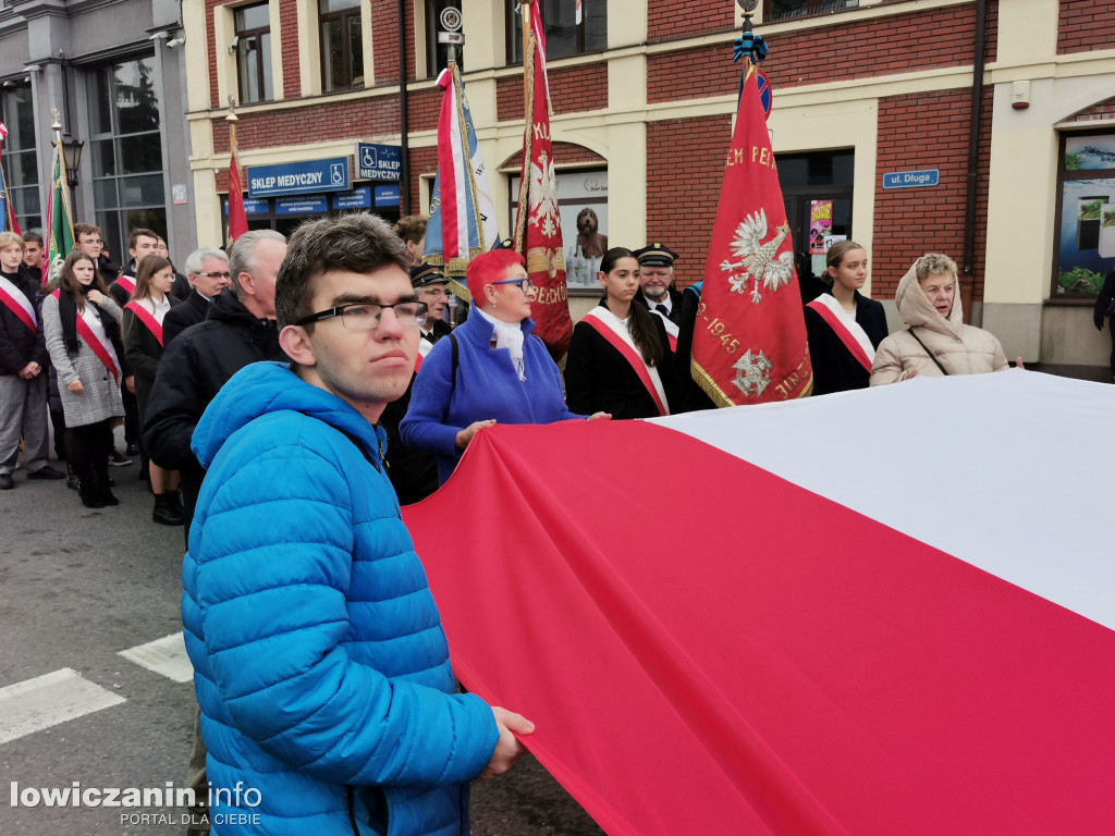 Procesja z relikwiami św. Wiktorii w Łowiczu