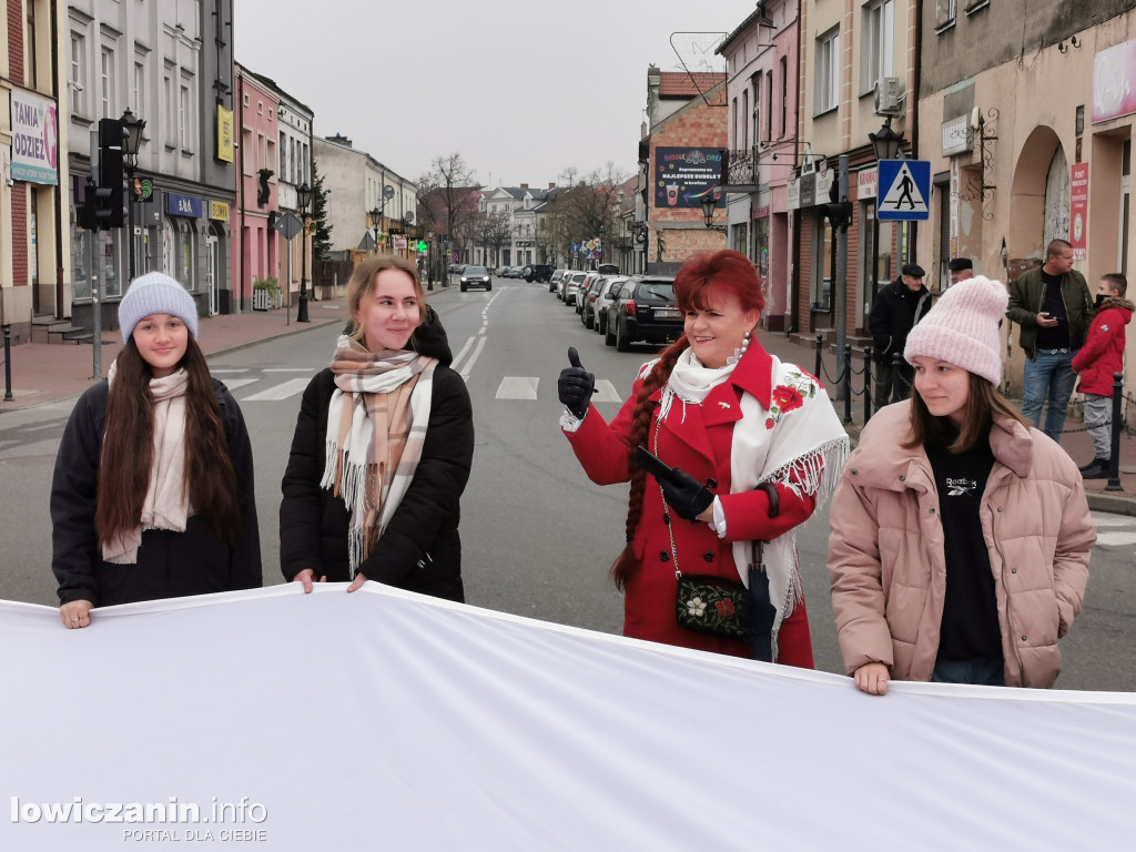 Procesja z relikwiami św. Wiktorii w Łowiczu