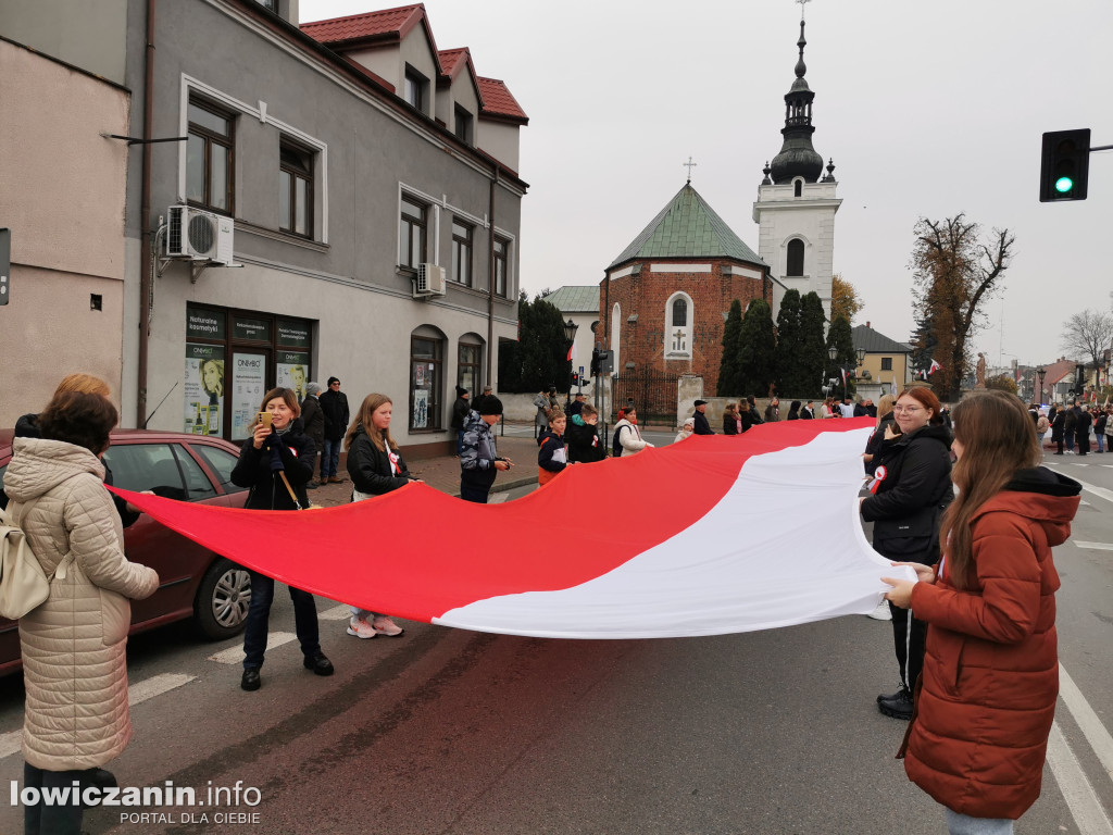 Procesja z relikwiami św. Wiktorii w Łowiczu