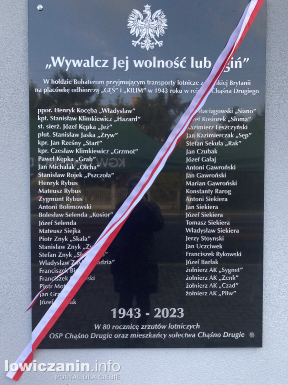 W Chąśnie Drugim odsłonięto pamiątkową tablicę